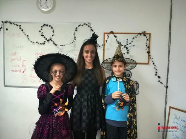 Вещица, магьосник и техните творения